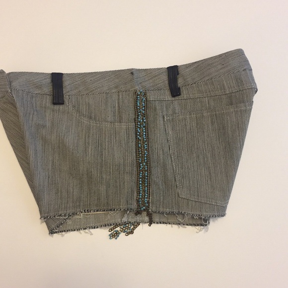 Iro Vova Shorts - Picture 4 of 4